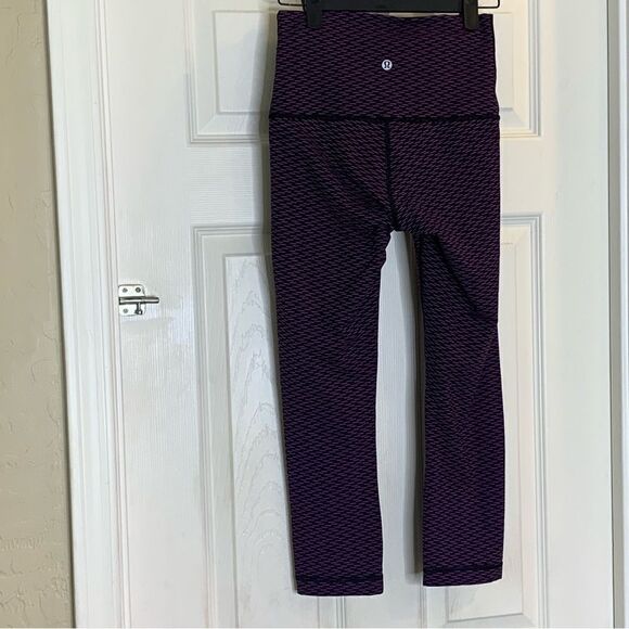 Lululemon Wunder Under Crop (Hi-Rise) (Luxtreme) Score Jacquard Black Polar Pink - Picture 8 of 8